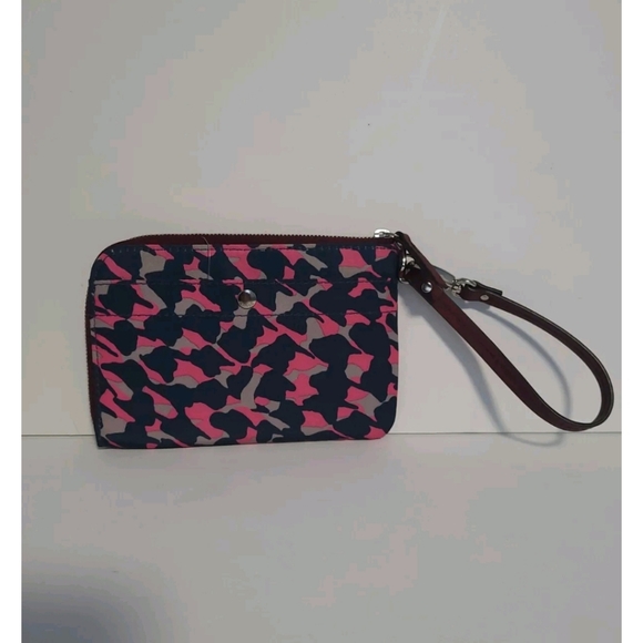 Fossil Key-Per Cheetah Print Pattern Color Navy/ Pink Wristlet Zipper Wallet - Picture 9 of 9